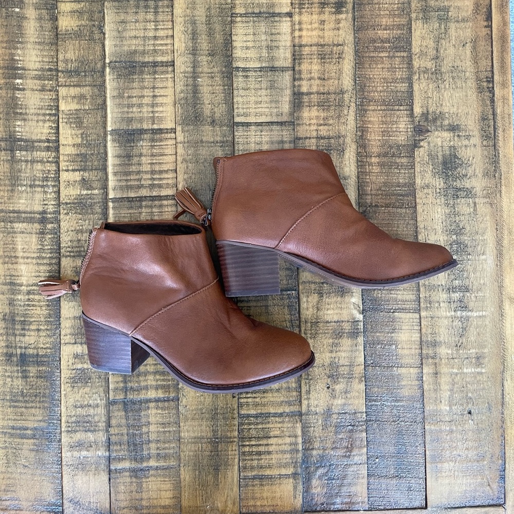 TOMS Ankle Booties